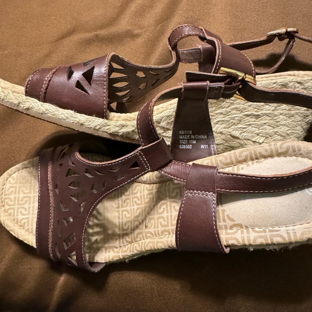 Rockport Brown Leather Wedges Size 11M - Picture 7 of 13